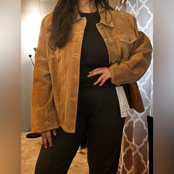 Oversized tan suede jacket - Picture 3 of 5